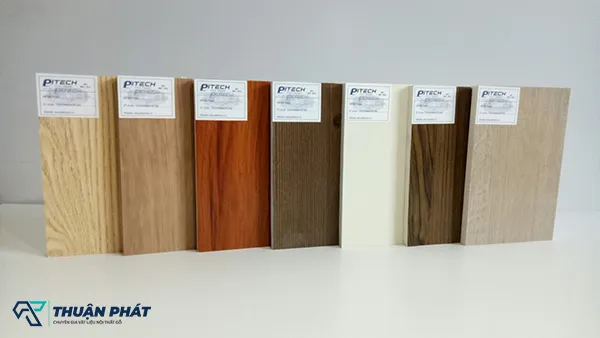 Bảng màu các loại tấm ván gỗ nhựa Pitech phủ vân PVC