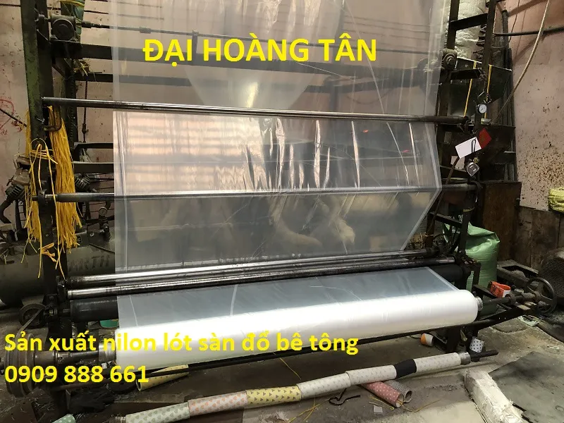 Bạt lót sàn đổ bê tông màu trắng