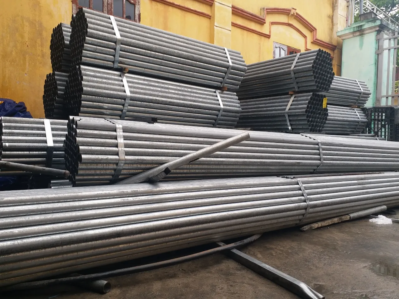 Bể bơi lót bạt PVC hoàn chỉnh với hệ thống lọc nước