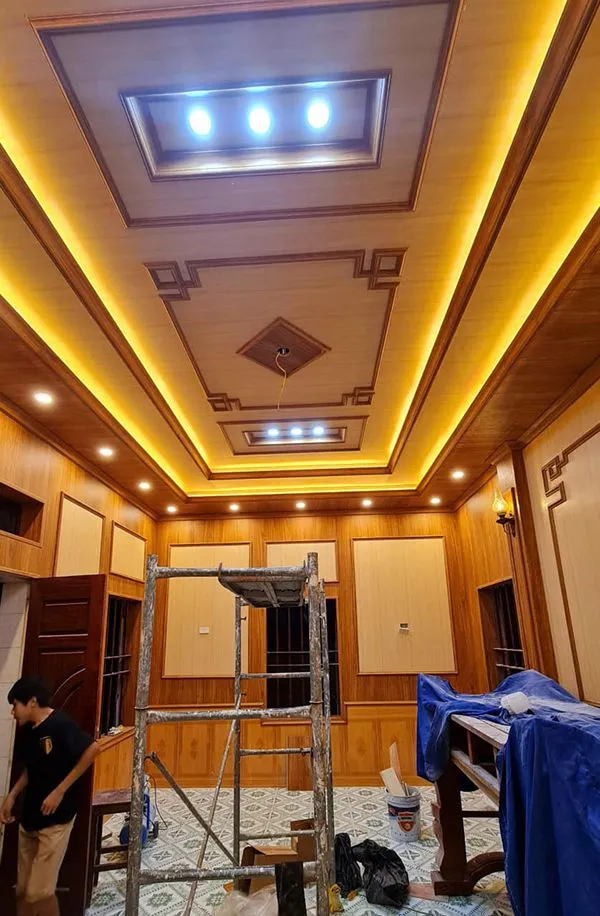 Cải tạo nhà cũ ốp tấm PVC đẹp không tin nổi, thay đổi hoàn toàn diện mạo