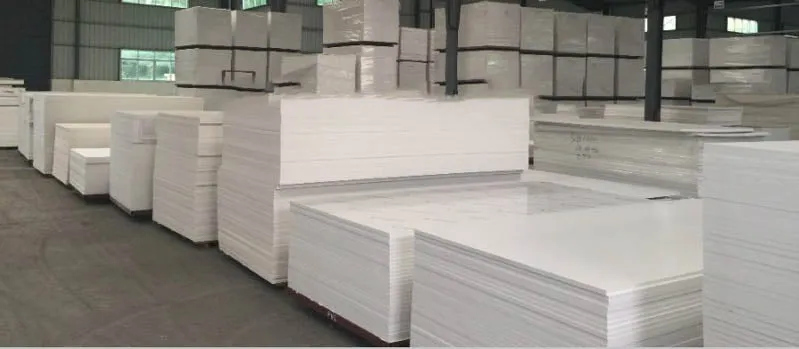 Cấu trúc xốp của tấm PVC Foam mang lại nhiều ưu điểm