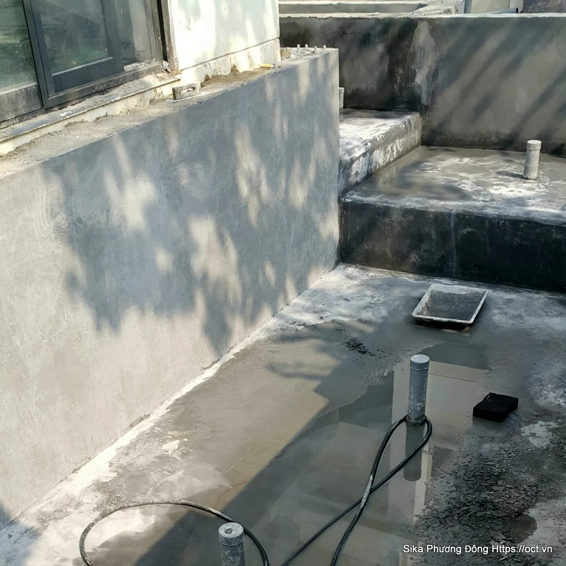 Chống thấm bê tông hồ cá