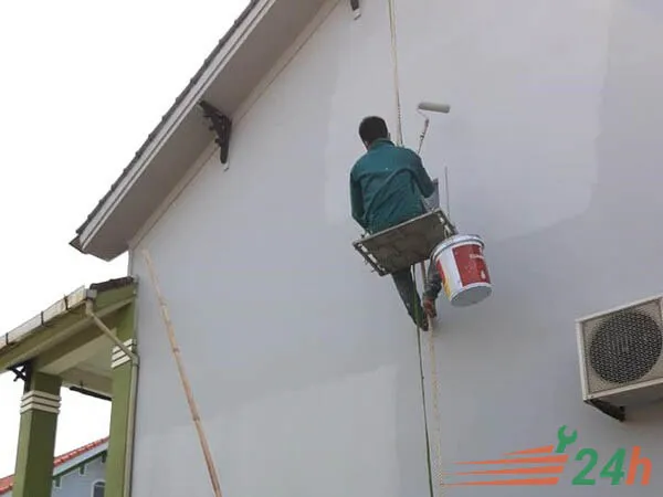 Chống thấm tường ngoài bằng Conmik Acrylic