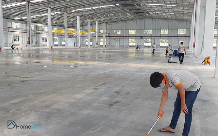 Chuẩn bị bề mặt sàn Cemboard trước khi chống thấm bằng xi măng