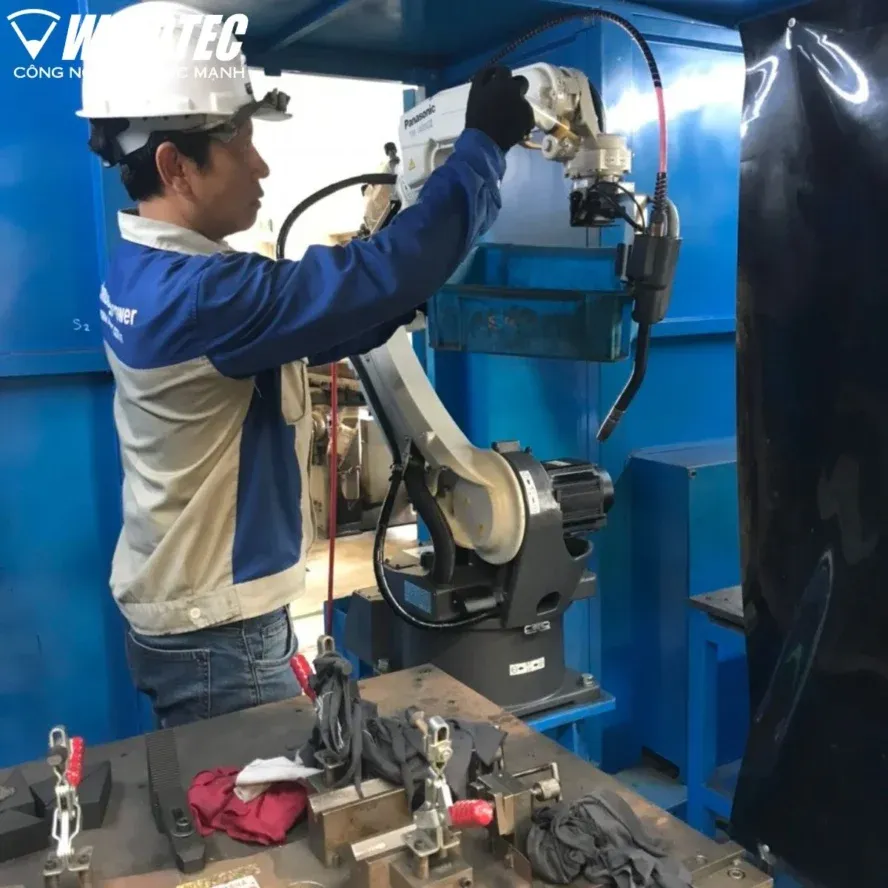 Công Ty Weldtec bàn giao thiết bị hàn cho khách hàng
