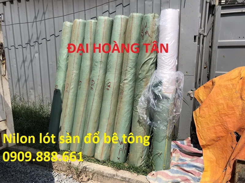Cuộn bạt trắng lót sàn bê tông