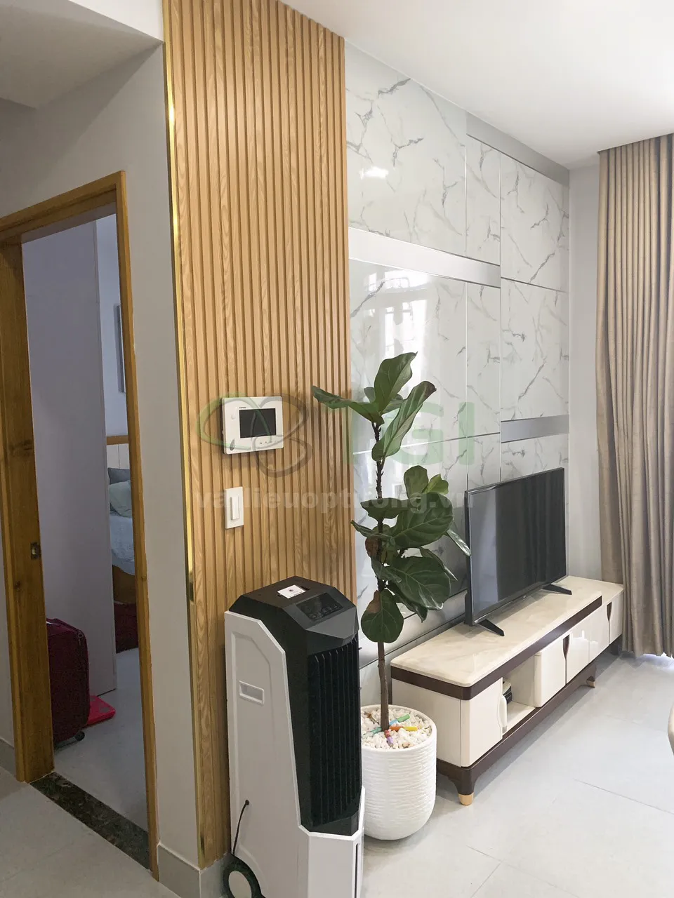 Đặc điểm của tấm nhựa ốp tường gỗ nhựa