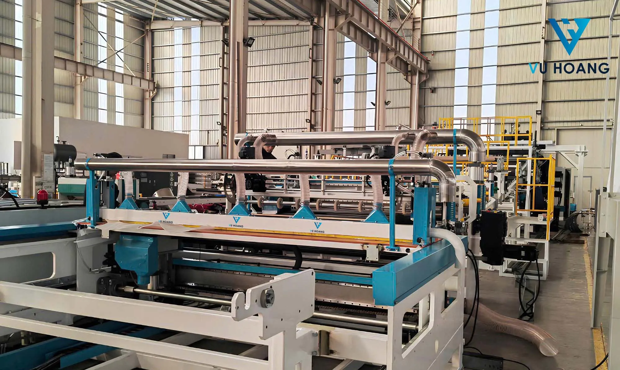 Dây chuyền sản xuất nhựa sóng lấy sáng Polycarbonate hiện đại