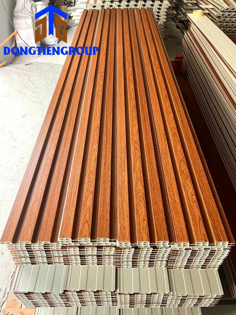 Đông Tiến Group: Chuyên gia cung cấp và thi công tấm nhựa PVC ngăn phòng