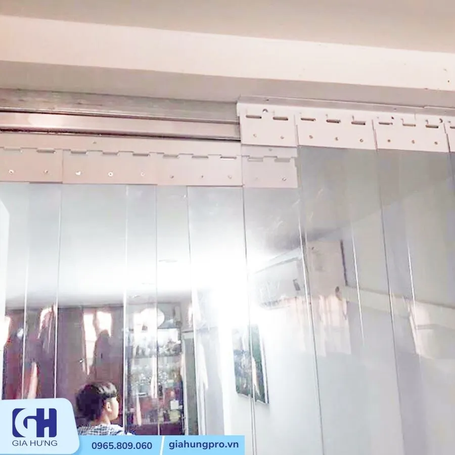 Hệ thống tấm nhựa ngăn phòng lạnh dạng kéo trượt linh hoạt