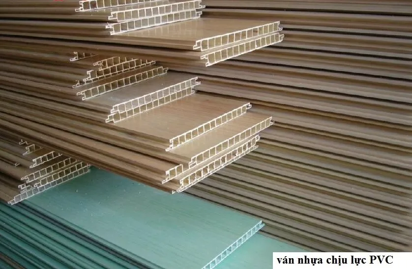 Hình ảnh kho chứa tấm lót sàn PVC chịu lực, đảm bảo nguồn hàng dồi dào