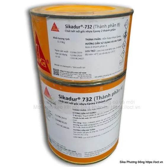 Hình ảnh mô tả Sikadur 732 là keo kết nối hiệu quả giữa bề mặt bê tông cũ và lớp bê tông mới, đảm bảo độ bám dính vượt trội cho các công trình xây dựng