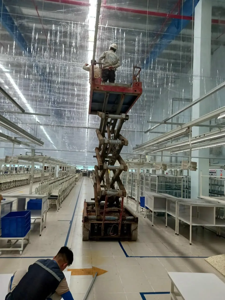 Hướng dẫn lắp đặt tấm màn nhựa cho khu vực cần che chắn