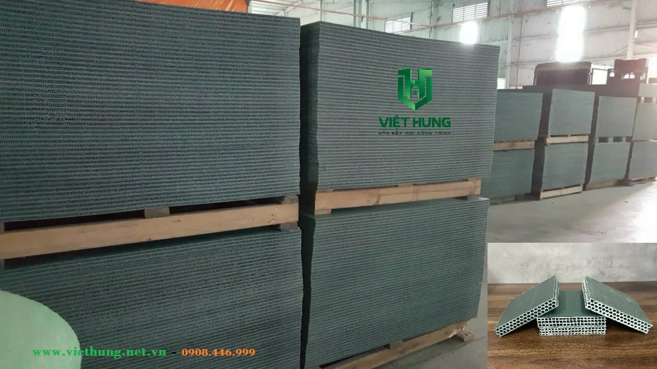 Kho hàng tấm nhựa Eco Cốp pha nhựa lót sàn chịu lực Việt Hưng