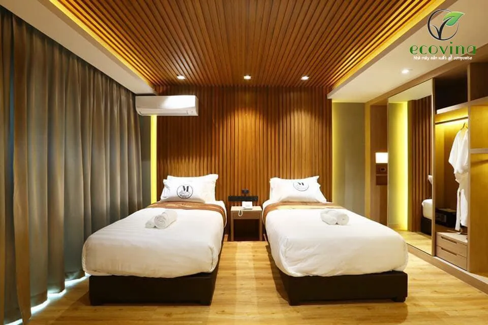 Không gian nội thất ấm cúng với nhựa composite ốp tường giả gỗ