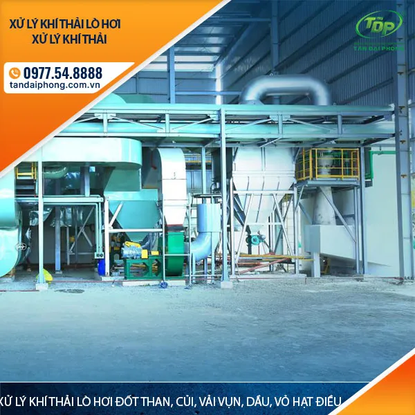 Kiểm tra các bồn xử lý khí thải trong nhà máy