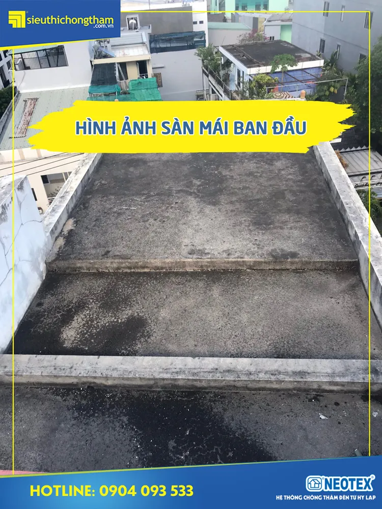 Mái bê tông bị thấm dột và nứt, cần xử lý chống thấm.