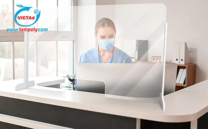 Màn che bảo vệ làm từ tấm nhựa mica dẻo trong suốt khổ lớn