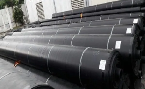 Màng chống thấm HDPE được sản xuất từ hạt nhựa nguyên sinh