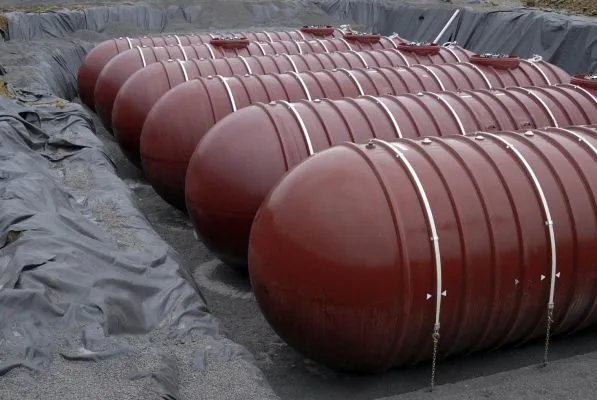 màng HDPE cho bể chứa xăng dầu