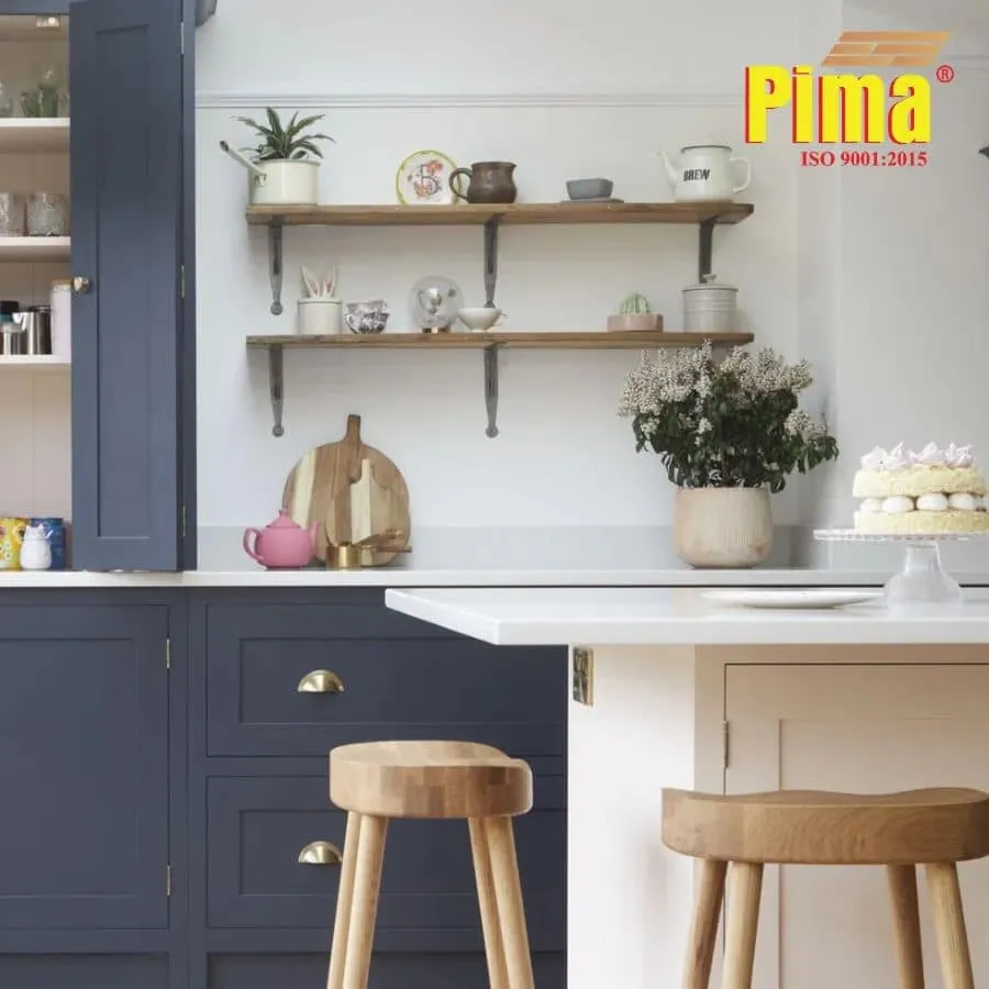 Mặt cắt tấm ván pima màu trắng (W03), cho thấy cấu trúc chắc chắn và đồng đều