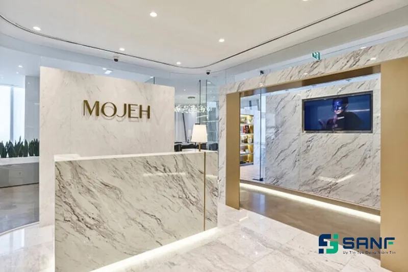 Mẫu showroom thương mại ốp tường giả đá cẩm thạch