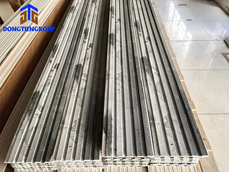 Mẫu tấm nhựa PVC ngăn phòng giả đá vân sóng hiện đại