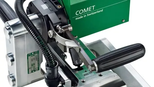 Máy hàn kép màng chống thấm HDPE chuyên dụng trên công trường