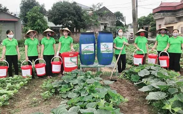 Mô hình phân loại và xử lý rác thải sinh hoạt bằng men vi sinh