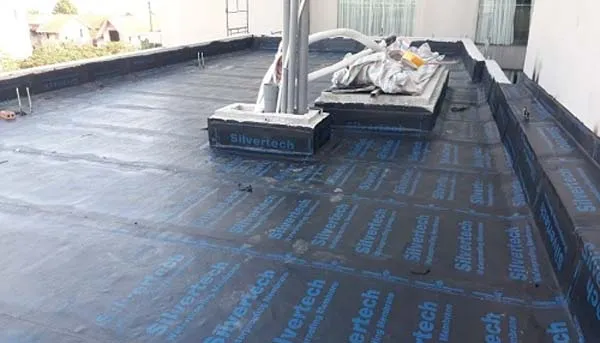 Phương pháp chống thấm ô văng hiệu quả bảo vệ công trình khỏi ẩm mốc