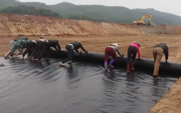 Quy trình thi công màng HDPE với liên kết thép không gỉ