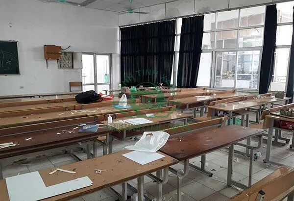 Rác thải không được xử lý gây ảnh hưởng mỹ quan trường học