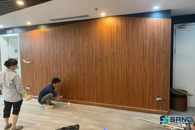 SanF thi công tấm nhựa ốp tường Anpro cho văn phòng luật của anh Tài – Thành phố Hồ Chí Minh