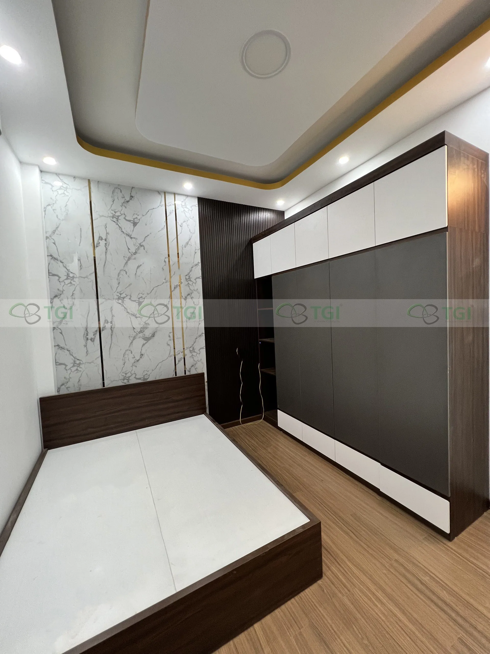 So sánh ưu và nhược điểm của tấm giả vân đá