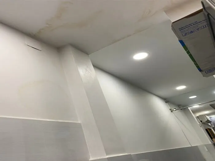 Sơn lại trần thạch cao khi trần bị ố vàng