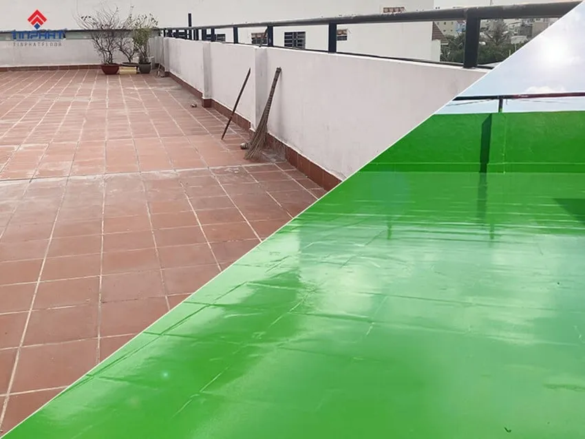 Sử dụng sơn chống thấm chuyên dụng, như sơn Epoxy, để xử lý các vết nứt trên sàn hiệu quả.