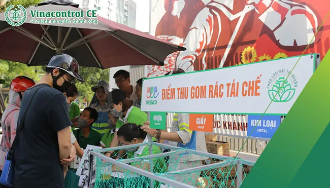 Tái chế rác thải giúp tiết kiệm năng lượng và giảm thiểu tác động đến môi trường, thể hiện trách nhiệm xã hội và sự phát triển bền vững.