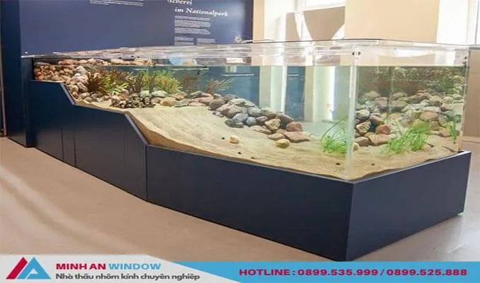 Tấm kính cường lực 8mm trắng trong cho hồ cá