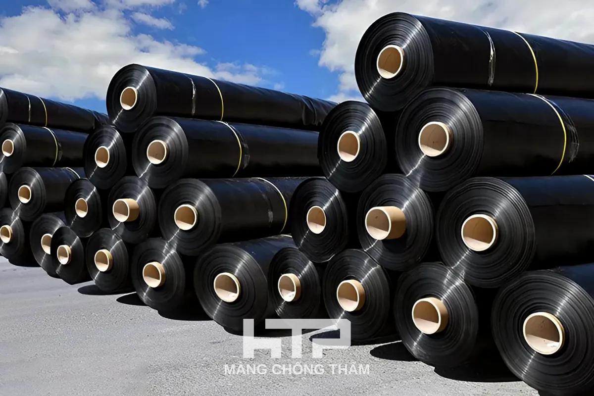 Tấm màng chống thấm HDPE giúp ngăn chặn hoàn toàn nước rò rò rỉ và hơi ẩm cho ao hồ