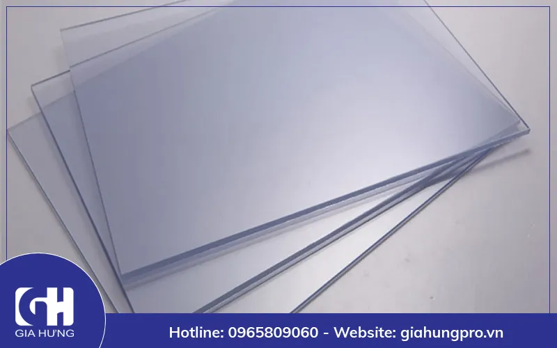 Tấm nhựa mica trong suốt chất lượng cao, phản chiếu ánh sáng