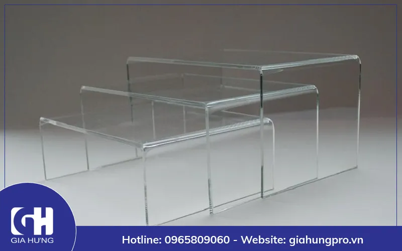 Tấm nhựa mica trong suốt ứng dụng làm vách ngăn bảo vệ trong môi trường y tế