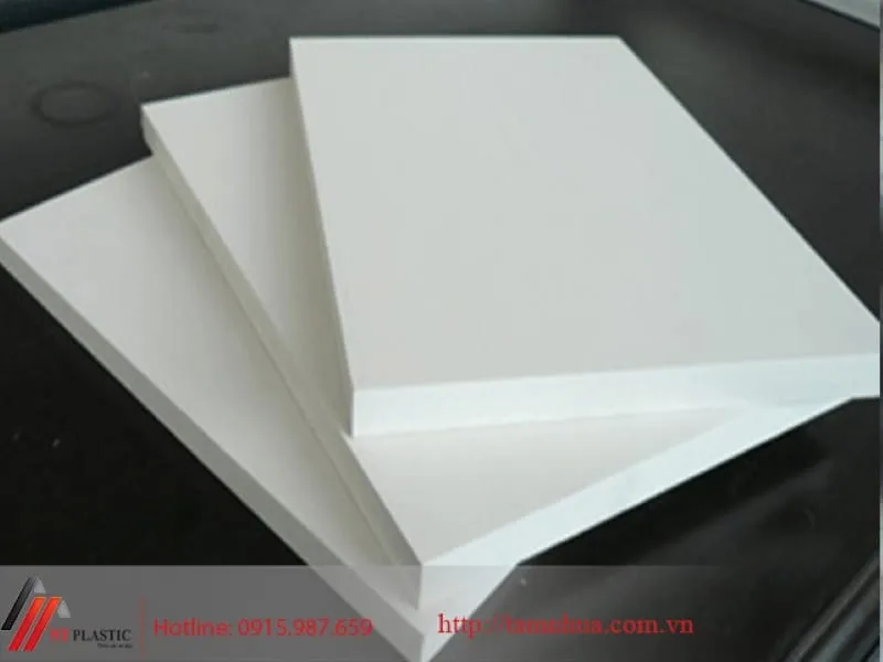Tấm nhựa PVC chống thấm chất lượng cao đang được lưu trữ