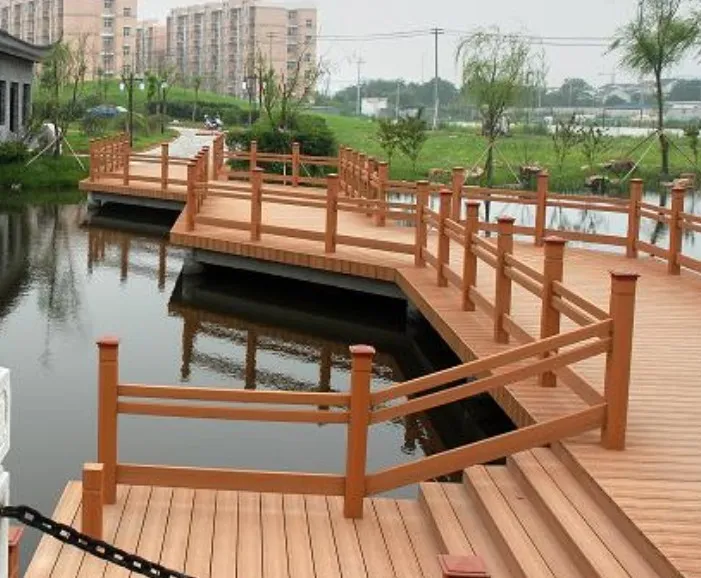 Tấm nhựa PVC giả gỗ ốp tường ngoài trời bền đẹp