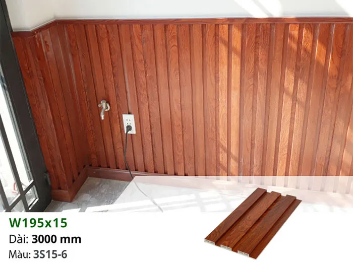 Tấm ốp chân tường nhựa giả gỗ 3 sóng tinh tế cho phòng khách