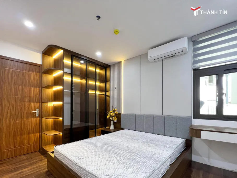 Tấm ốp than tre vân đơn sắc Hàn Quốc mang lại vẻ đẹp thanh lịch cho phòng ngủ