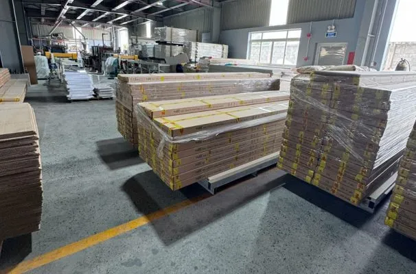 Tấm ốp tường PVC Nano được đóng gói cẩn thận theo kiện