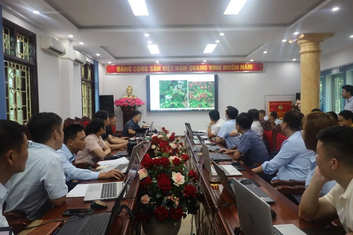Tập huấn xây dựng bản đồ chi trả dịch vụ môi trường rừng cho cán bộ địa phương
