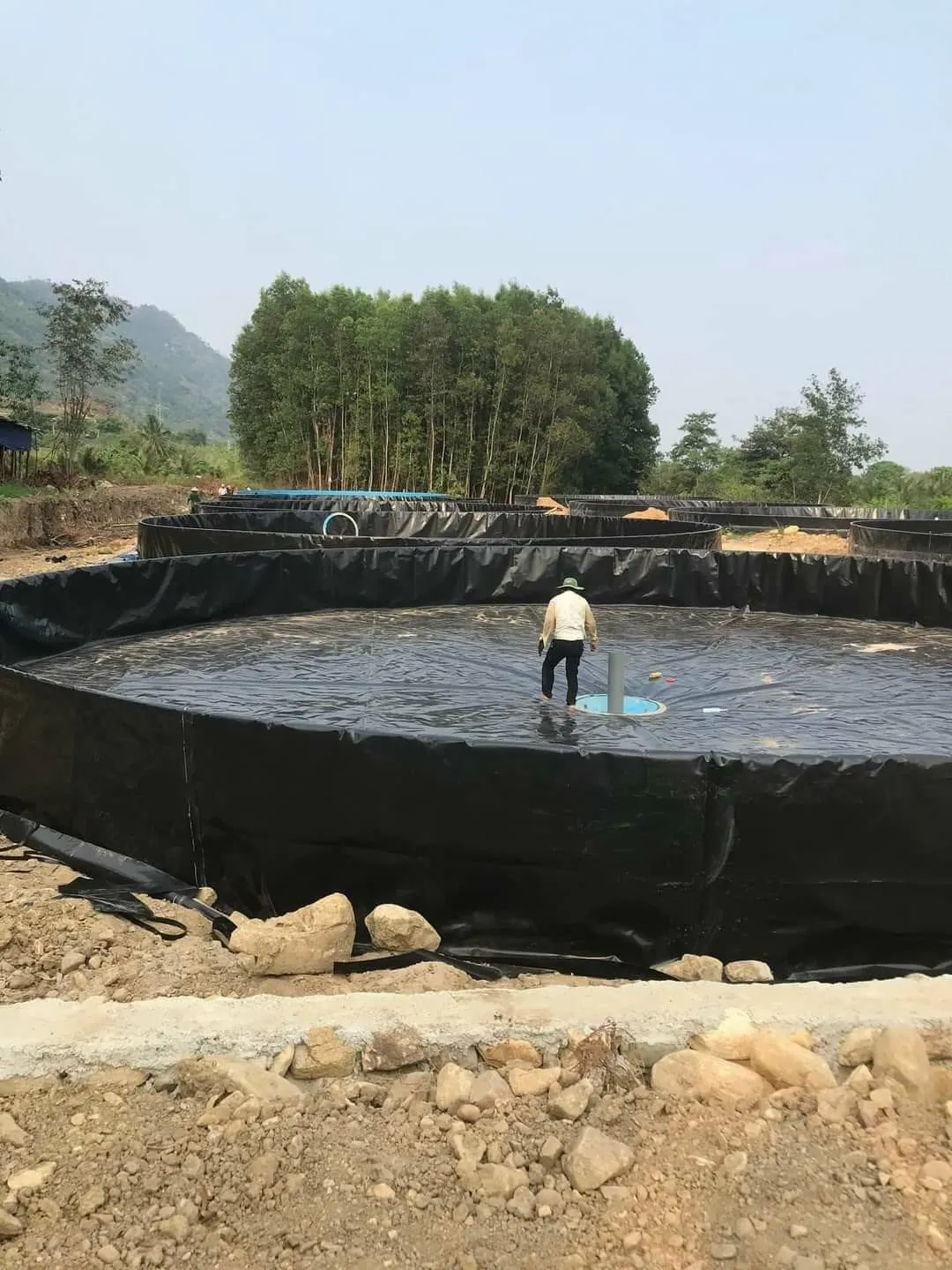 Thi công bể bạt HDPE tròn