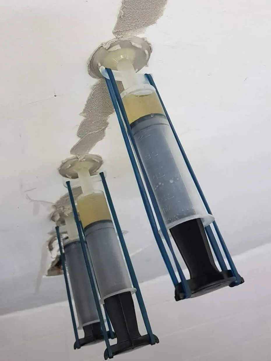 Thi công bơm keo Sikadur để sửa chữa vết nứt trần bê tông