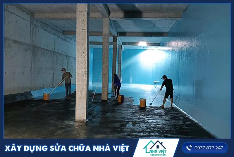 Thi công chống thấm dột cho hồ nước bằng vật liệu chuyên dụng